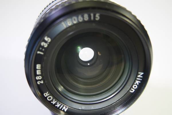 ◎Nikon ニコン Nikkor Ai 28mm F3.5 美品です