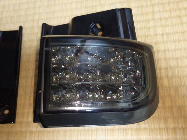 【E51 エルグランド】LEDクリアテールランプ☆￥1～