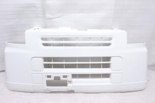 60-5★DA64V エブリィ バン★フロントバンパー 7171-68H0 純正