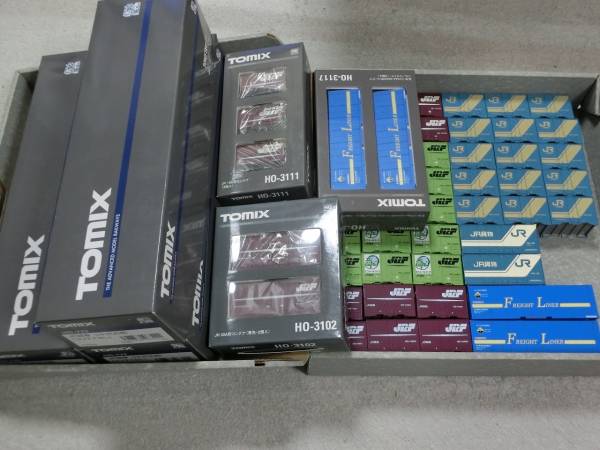 TOMIX コキ200×3両とTOMIX＆KATO コンテナ各種53個セット 出 【公式通販】