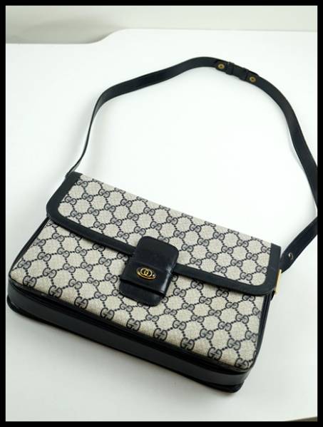 GUCCI グッチ ショルダーバッグ GGキャンバス × レザー 1円 美品 グッチ GG柄 キャンバス×レザー ショルダーバッグA579