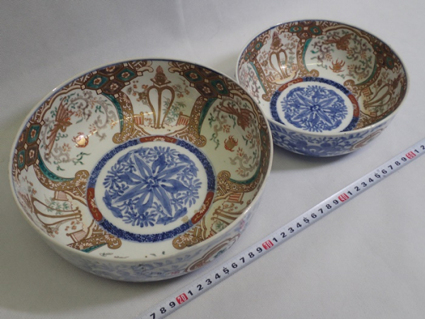 古伊万里　金襴手鉢大小　直径：24.5cm/18.7cm