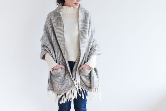 ◆ラプアン・カンクリ◆北欧の暮らしポケット付きショール