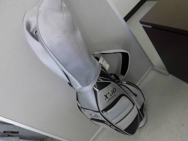 未使用☆XXIO キャディバッグ　ゴルフ☆mm