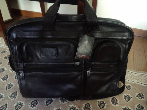 ＴＵＭＩ　革製バック