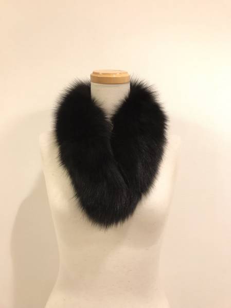 美品ムーンバッドFavioraファーマフラー黒 ストール マフラー