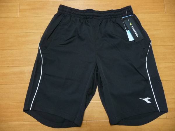 ４９%off-新品★DIADORA DRYハーフパンツ★M/黒・白 灰 90
