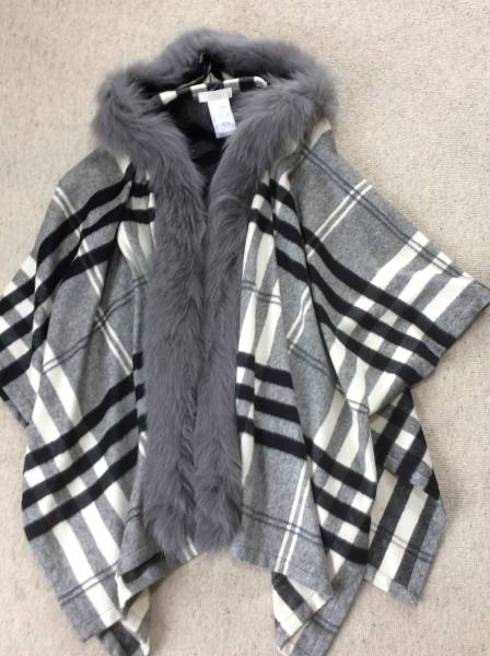美品 カシミヤ100 フォックスファー ポンチョ ディノス Cara ,滑らかな 