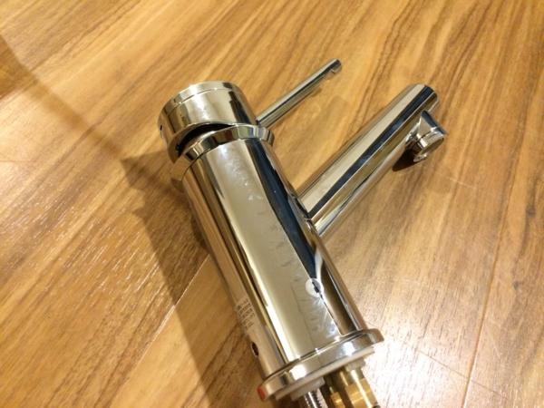 ■新品■　KVK　流し台用シングルレバー式混合栓