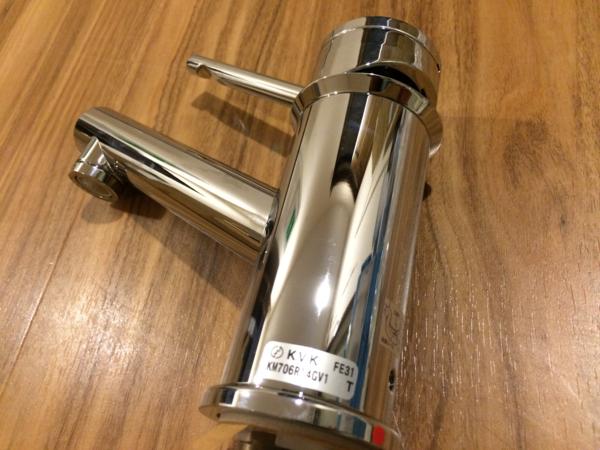 ■新品■　KVK　流し台用シングルレバー式混合栓