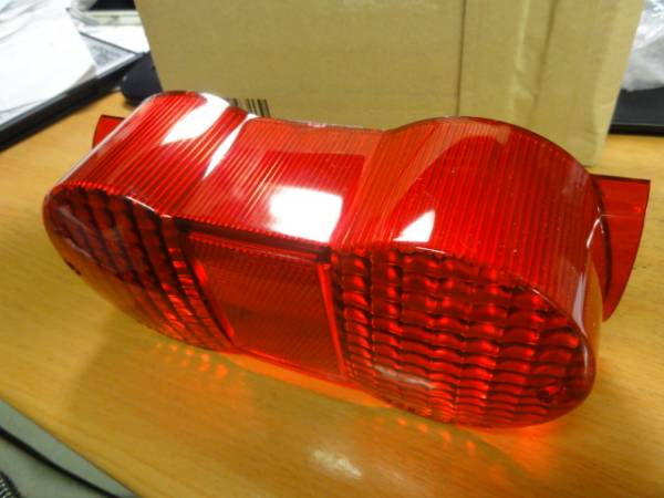 GT380 GT550 GT750 CGC 耳付き テールランプ レンズ 新品 レア 最安値