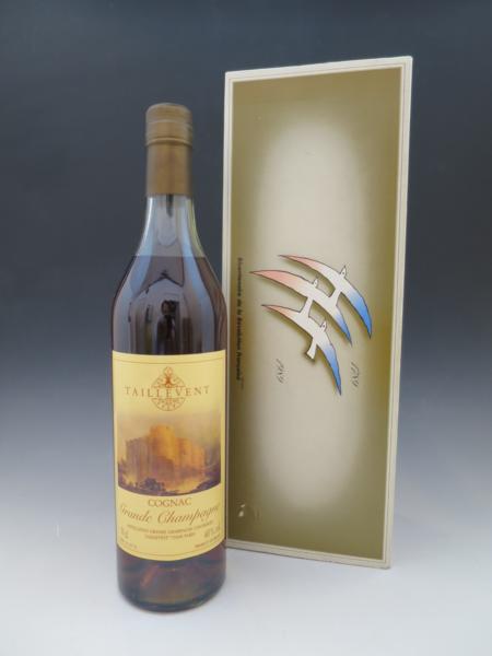 タイユヴァン TAILLEVENT ブランデー 日本売れ済 未開栓保管品 TAILLEVENT タイユヴァン COGNAC ブランデー