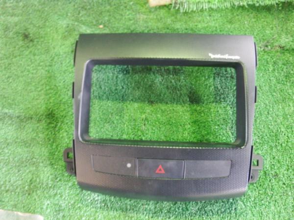 ☆アウトランダー CW5W 純正オーディオパネル