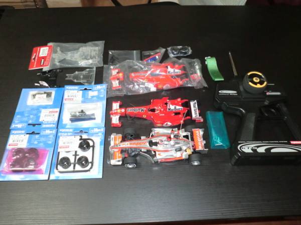 ミニッツＦ1 その他 KYOSHO ☆ ミニッツF1 AMプロポ付き & スペアパーツ多数 京商 Mini-z