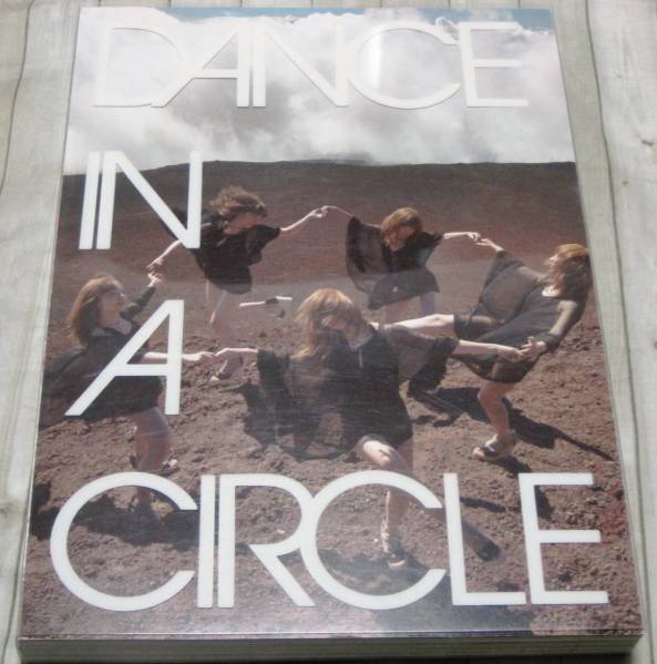 YUKI DANCE IN A CIRCLE パンフレット YUKI パンフレット DANCE IN A CIRCLE '15(YUKI)｜売買された