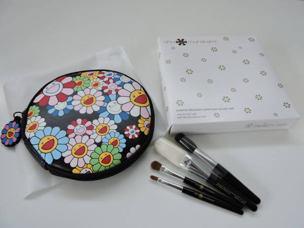 シュウ ウエムラ★コスミックブロッサム プレミアムブラシセット