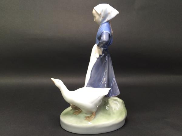 ロイヤルコペンハーゲン フィギュリン 少女とアヒル 美品-出品