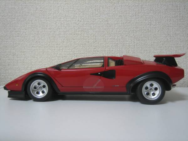 京商　1/18　ランボルギーニカウンタックＬＰ500Ｓ　ＷＷレッド