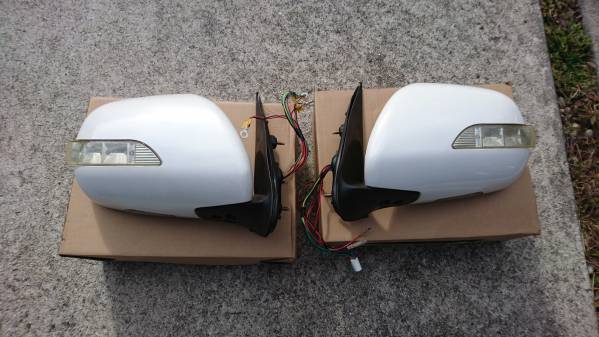 200系ハイエース　ウインカードアミラー　フットランプ　送料安