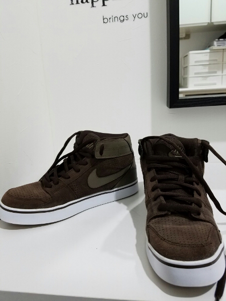 NIKE　ハイカットスニーカー　美品　26.5 ブラウン