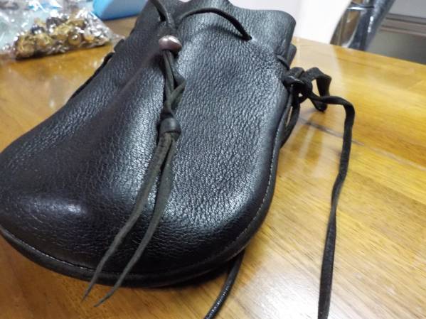 お年玉！フラッドヘッドメディスンポーチ