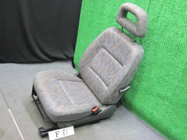 ジムニー TA-JB23W 右フロントシート