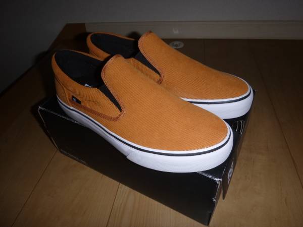 DCスリッポン新品☆半額