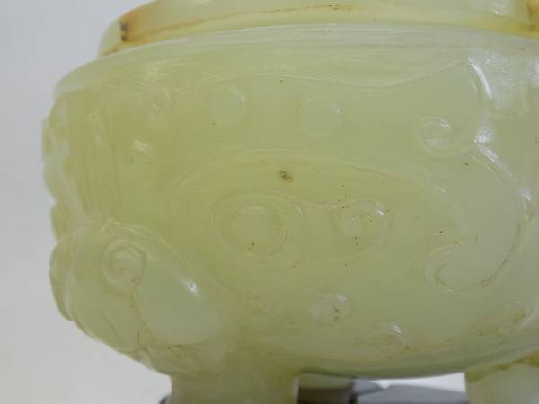 中国古玩 時代物 玉石彫刻 饕餮文透かし香炉 遊環細工◇翡翠