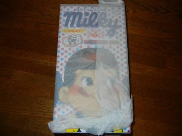 即 MEDICOM TOY ペコちゃん 65周年 ベアブリック 400% BE@BRICK