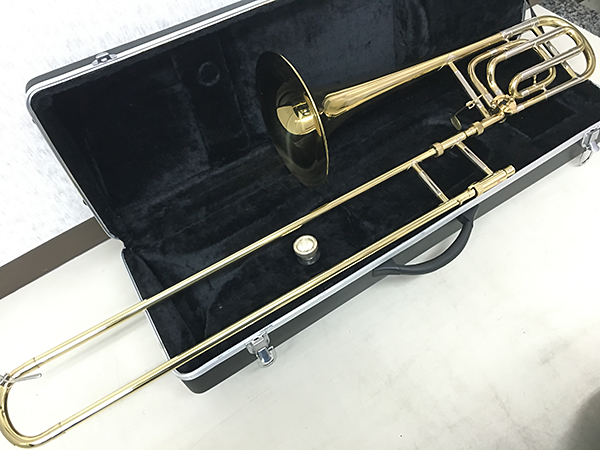 Yamaha ☆トロンボーン バストロンボーン 美品 ハードケース付 YSL-251 