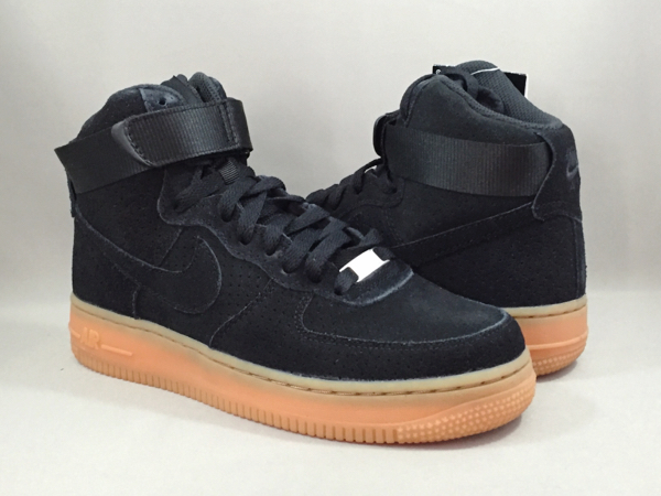 【最新作，お得】 NIKE WMNS AIR FORCE 1 HI SUEDE エア フォース 1 23.5cm(23.5cm)｜売買されたオークション情報、yahooの商品情報をアーカイブ公開 - オークファン 23.5cm