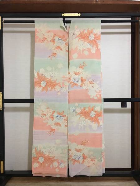 アンティーク長襦袢はぎれ☆絽縮緬　チューリップ　薔薇