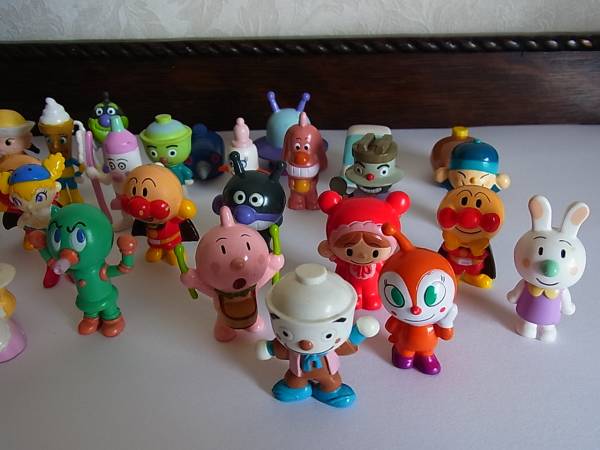 アンパンマン ミュージアム フィギュア等 32個