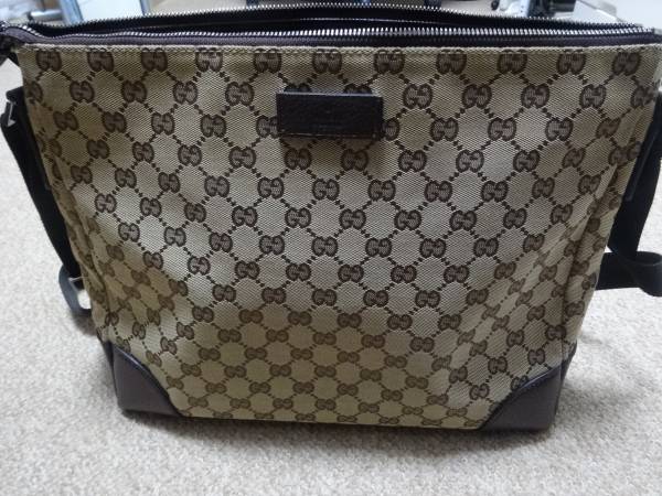 【美品】グッチ　GUCCI　メンズショルダーバッグ