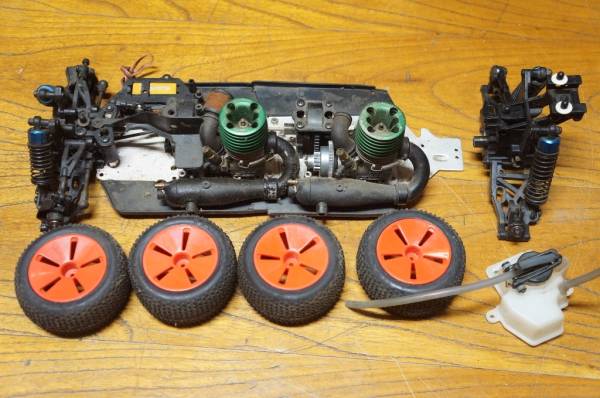 ラジコン　京商 (KYOSHO)ミニインファーノ　3台セット　ジャンク 京商 ミニインファーノ09 ジャンク品 ラジコン 京商 (KYOSHO)ミニ