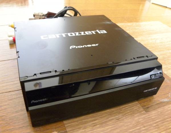 カロッツェリア carrozzeria AVIC-VH9900　本体のみ