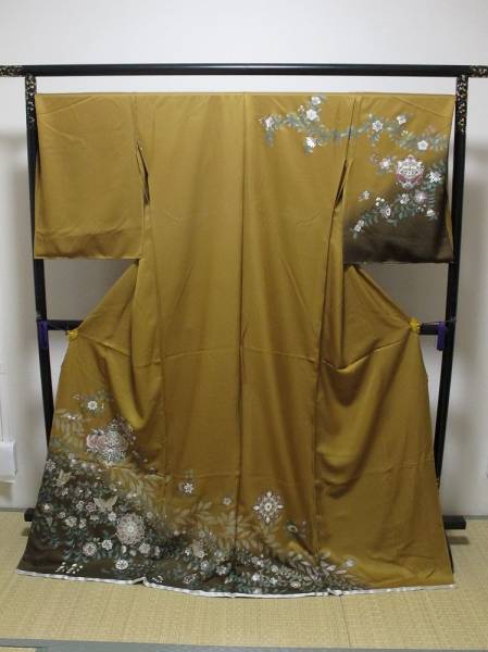 正規品，セール A902-2239 関着/訪問着/箔/鳥と花柄等/ /未仕立て/正絹/絵羽(未仕立て)｜売買されたオークション情報、yahooの商品情報をアーカイブ公開 - オークファン 未仕立て