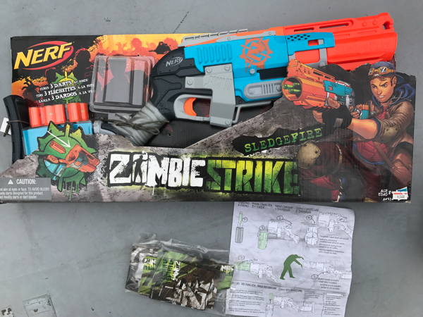 ナーフ NERF スレッジファイヤー 3発同時発射機構。中古、完動品。箱