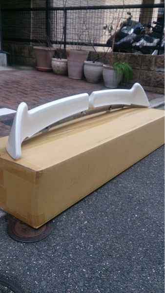 日産 ノート ルーフスポイラー