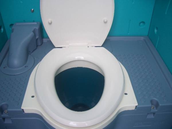 仮設トイレ中古販売（洋式簡易水洗ペダル式）地域限定☆格安価格