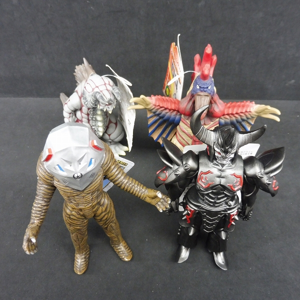 m R724b ウルトラ怪獣 ソフビ タグ付 バキシム インペライザー 他 