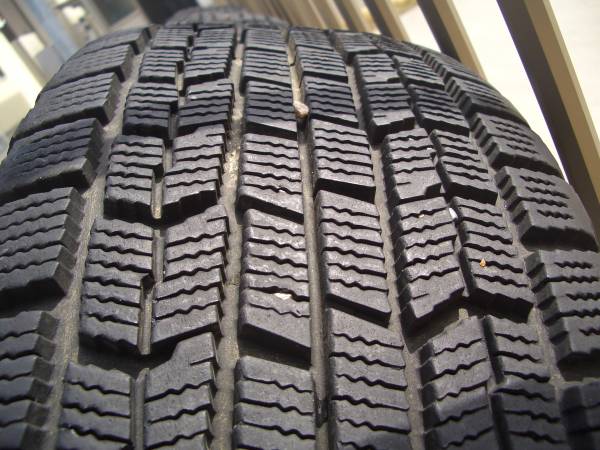 205/65R16 バリ山スタッドレス4本セット アルファード ヴェルファイア 
