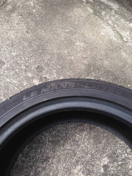 195/45R16のダンロップのタイヤ