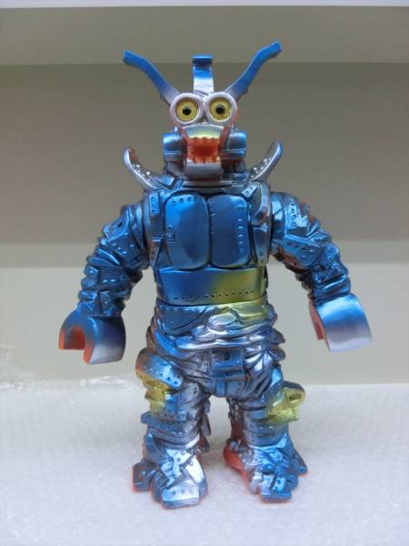 ブルマァク ジャイアント ガルバン ソフビ(ゴジラ、怪獣)｜売買された