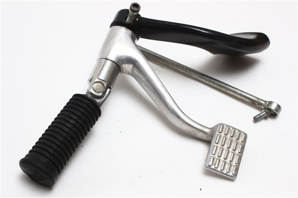 XL883スポーツスター(FI)★右ステップ　ブレーキペダル★5HD4CN2177K419