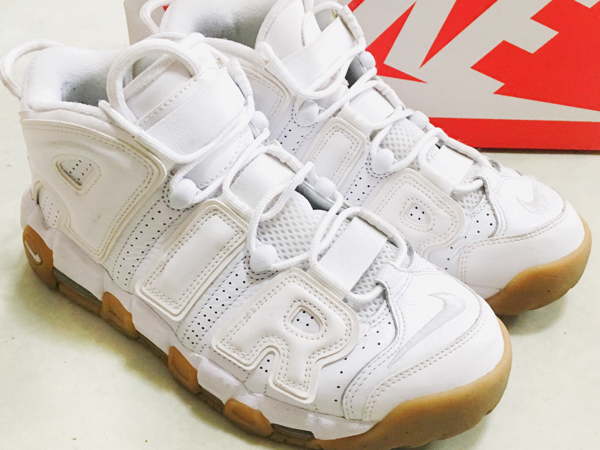 NIKE AIR MORE UPTEMPO WHITE GUM US7.5 (25.5)ナイキ モアアップテンポ モアテン 白 ガム 海外限定 ガムソール supreme シュプリーム