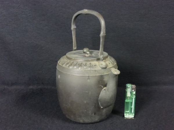 銅製 洗瓶 水次 菊桐紋 茶道具 商品の説明銅製の洗瓶です菊の…