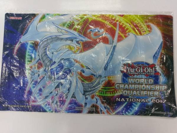 プレイマット コズミックブレイザードラゴン 遊戯王 WCQ 0 公式プレイ