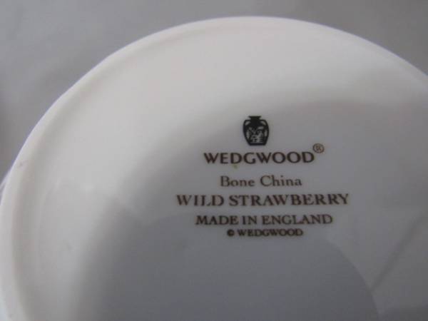 未使用品　ウエッジウッド　ワイルドストロベリー　ティーポット