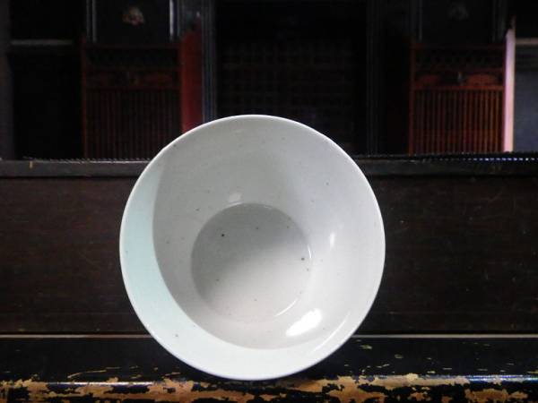 【染付蔵】売り切り!! 古伊万里色絵 金襴手 丸に獅子花文 大振り 蕎麦猪口 ベタ底 渦福 江戸中期 無傷完品